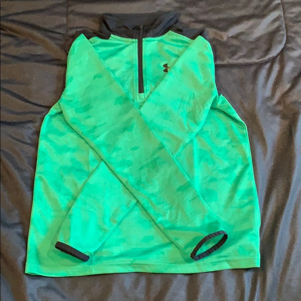 Green Under Armour Zipper Pull Over